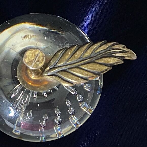 WT Art Vintage Clear Bubbled Glass Apple Paper Weight - Picture 5 of 8